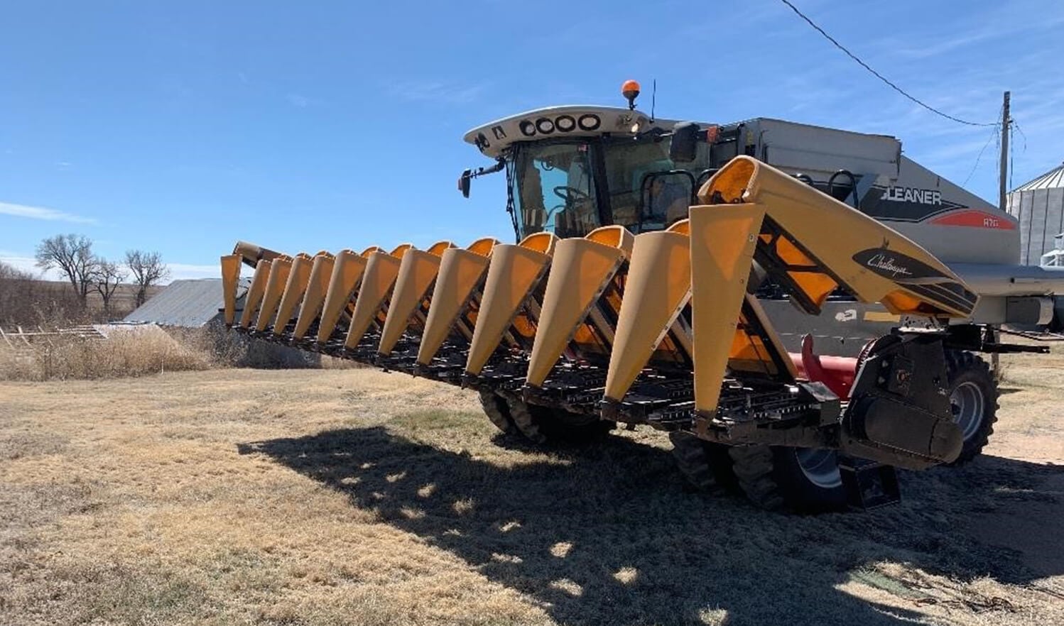Gleaner Row Crop Header